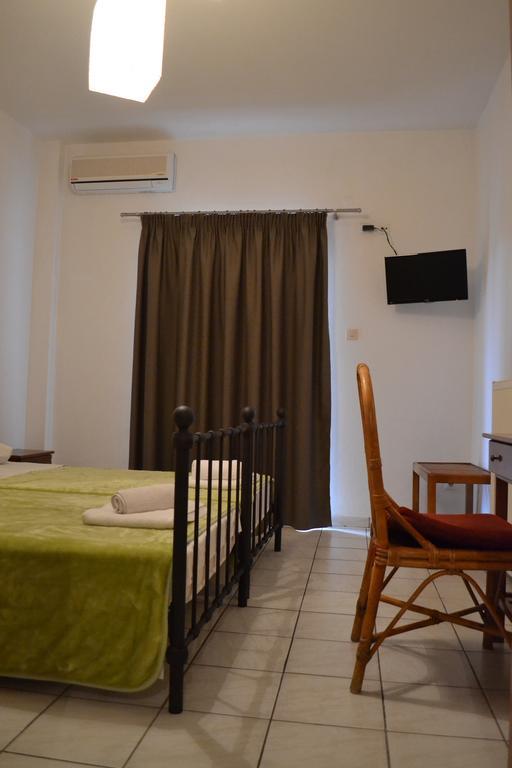 Eliza Studios And Apartments 佩科霍里 外观 照片